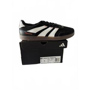 Adidas Predator Freestyle Size M7.5/W8.5
